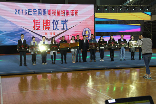 俄罗斯明星芭蕾舞团跳《天鹅湖》引爆申城